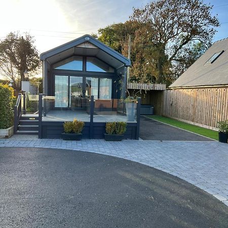 The Pods At Haulfryn Caravan Park Whitford 外观 照片